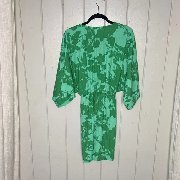 Impressions Green Patterned Women's Blouse - Picture 3 of 5
